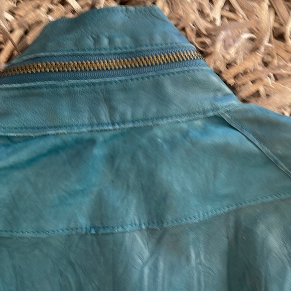 Leather jacket - Picture 7 of 15